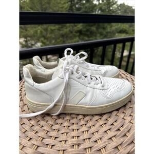 Veja Sneaker V-10 Women's Leather White Size 7 Shoe
